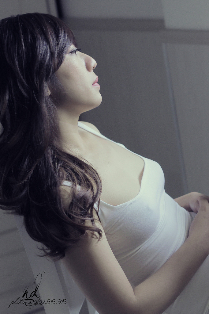 年轻的妈妈韩语